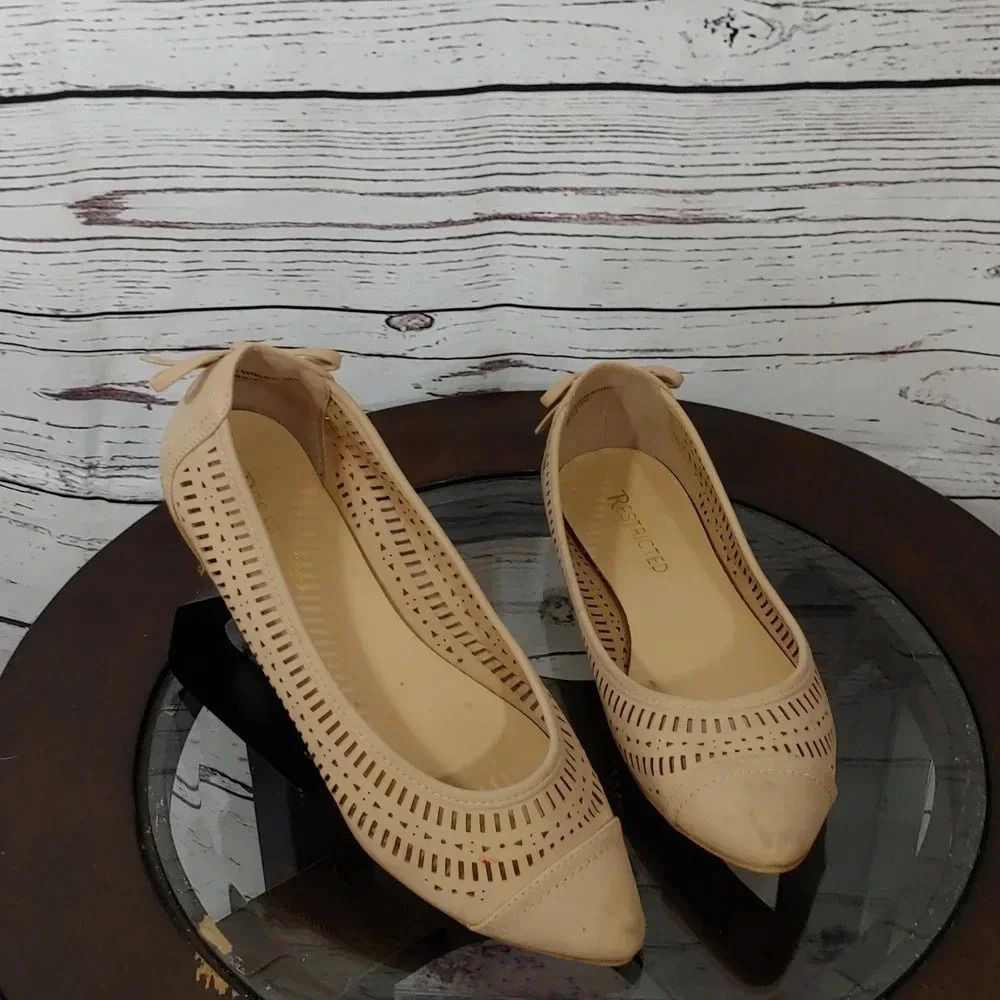 Women's shoes flats by Restricted
